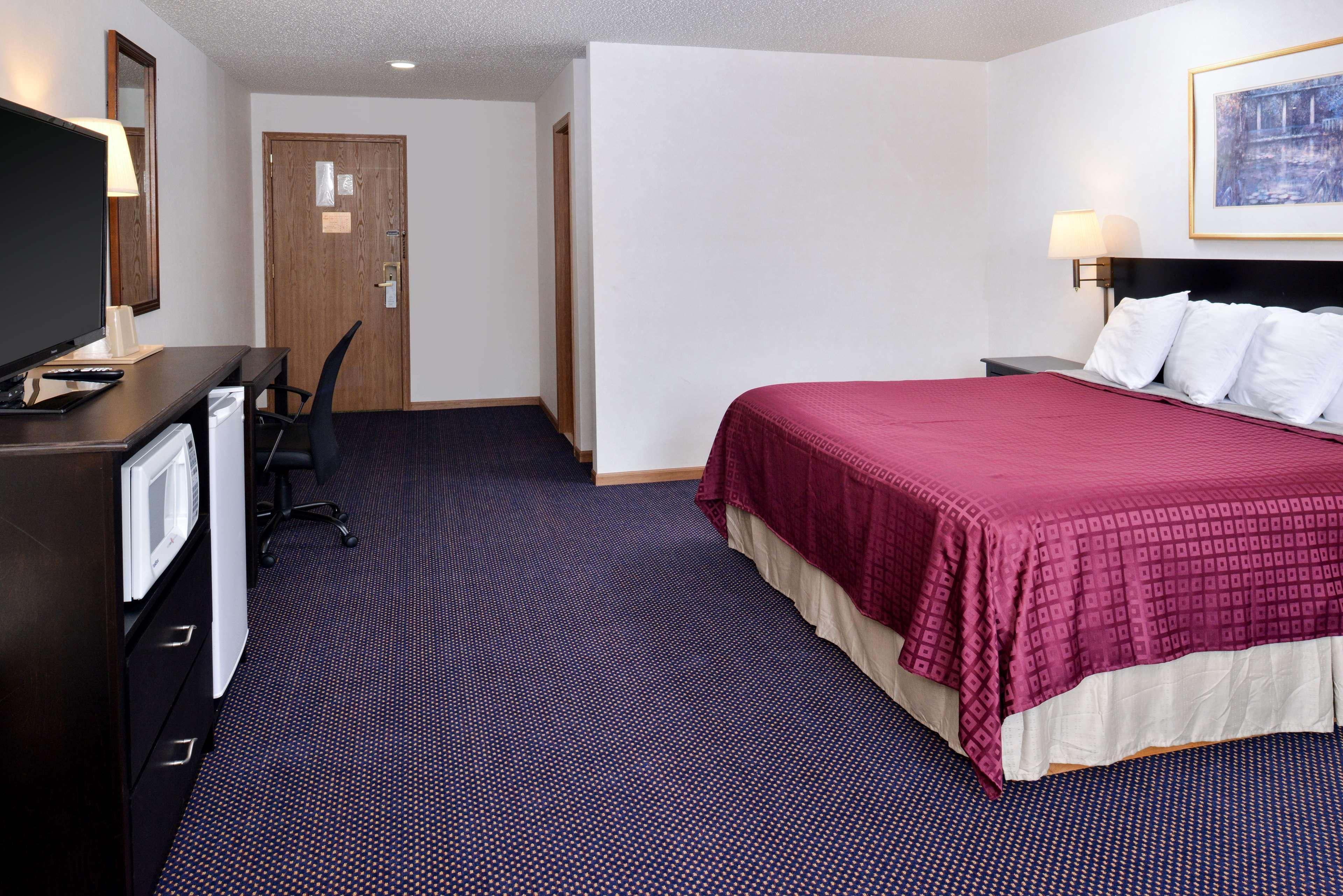 Americas Best Value Inn Knob Noster Extérieur photo