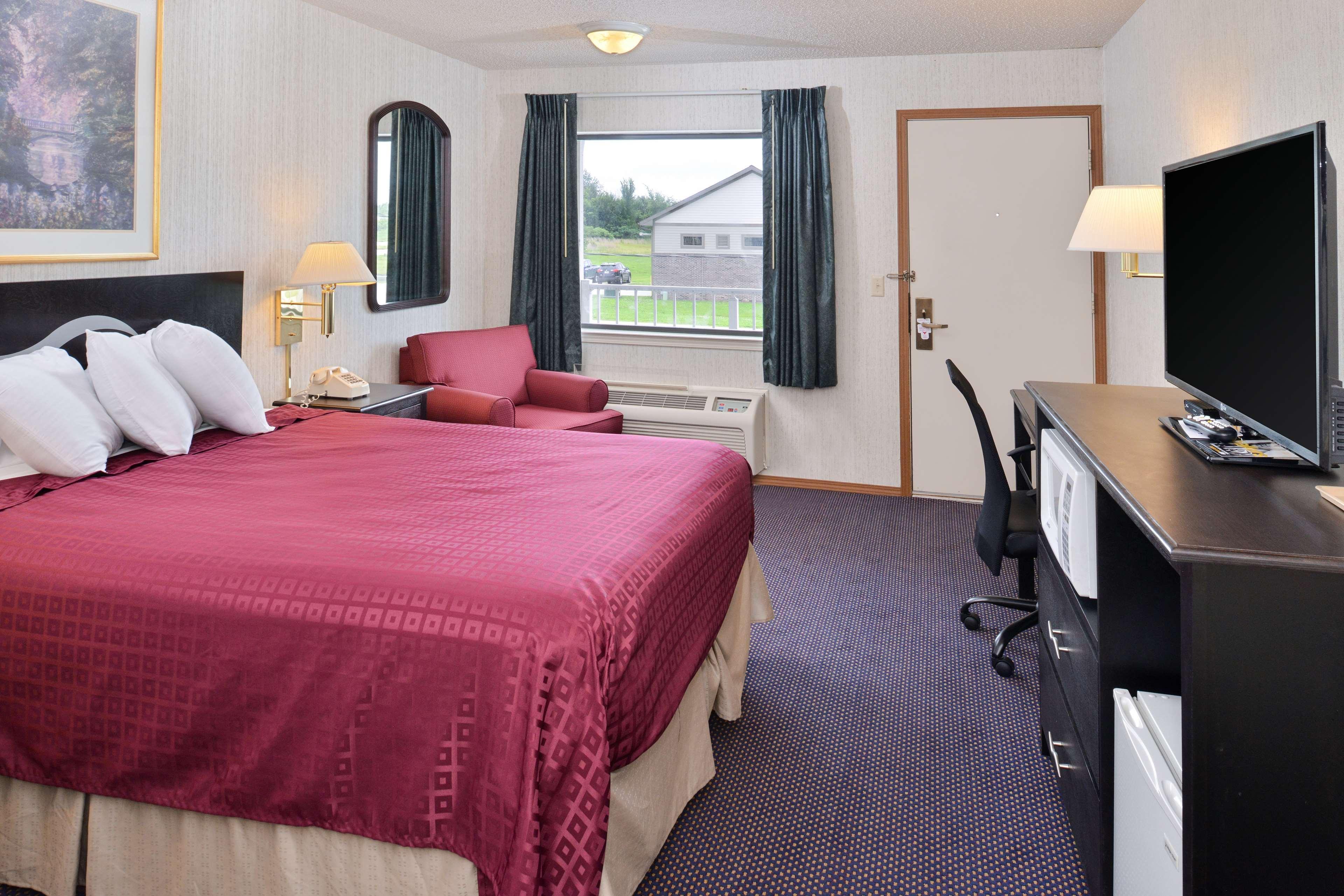 Americas Best Value Inn Knob Noster Extérieur photo